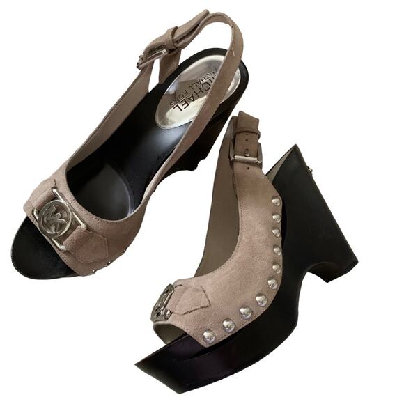 Michael Kors Taupe Suede Charm Sling Back Platform Wedge Heels 5.5 NWOT - Picture 1 of 10